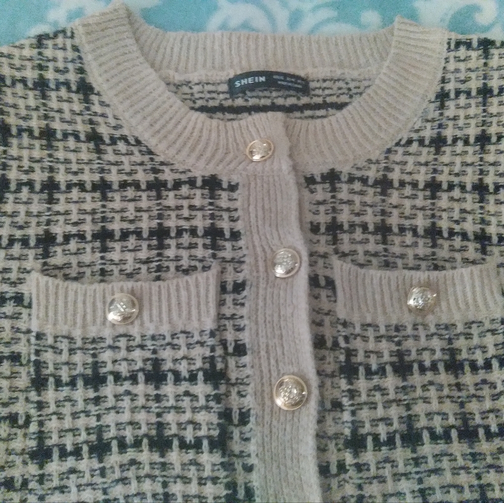 Shein Beige Black Knit  Preppy Minimalist Cropped  Gold Button‎ Up Cardigan